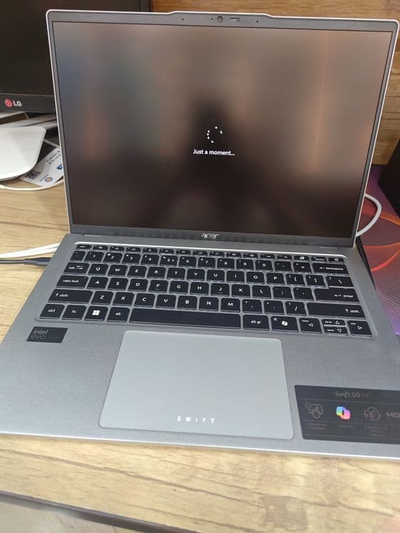 Acer Swift  Go 14 — 2