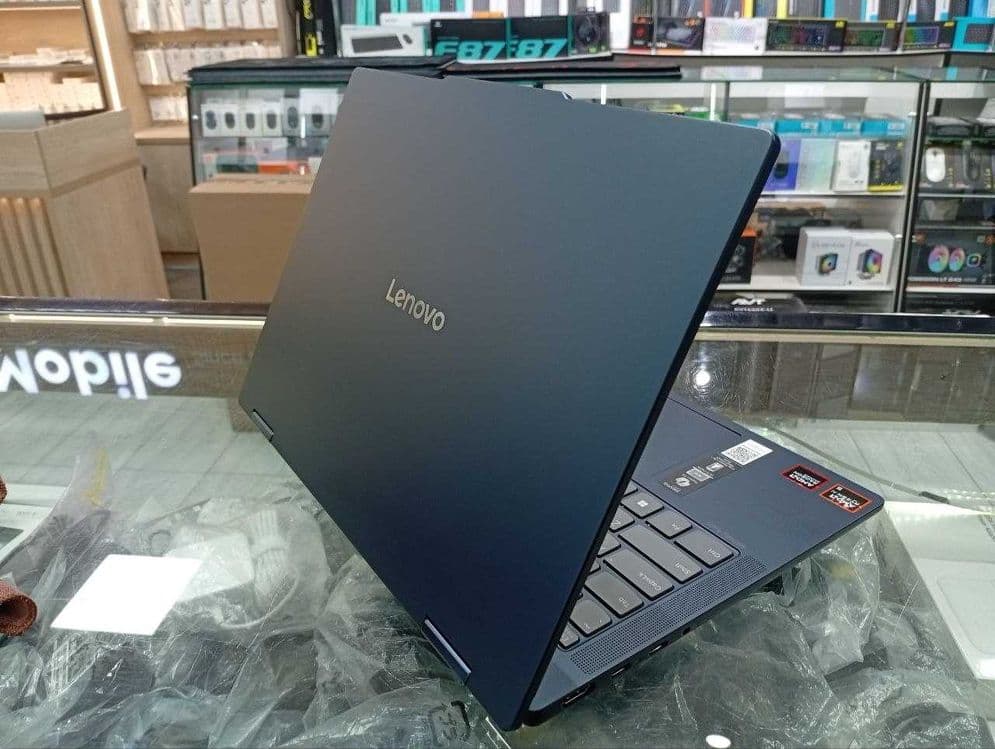 Lenovo IdeaPad 5 R5 AI 340 16GB LPDDR5x 512GB SSD Win 11 Cosmic Blue — 5