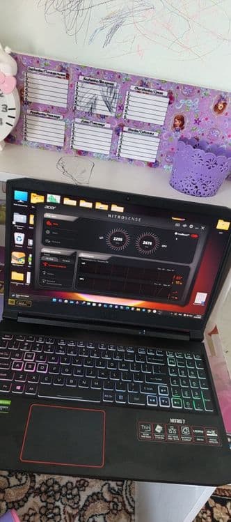 Acer Nitro 7 Metal / i7-10th / 24GB RAM / 2TB SSD / GTX 1660Ti / 144Hz — 1