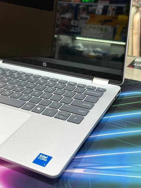 HP OMNIBOOK 5 FLIP 14-FP0023DX intel core 7 150U/16/512/14' inch IPS/ — 2