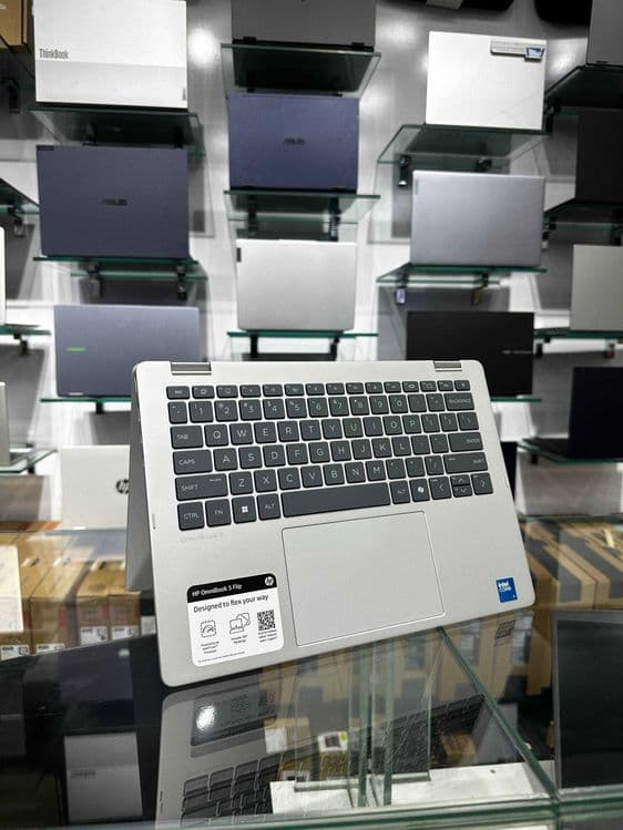 Hp OmniBook 5 Flip Laptop 14-fp0023dx/Core 7-150U/16/512/14" — 7