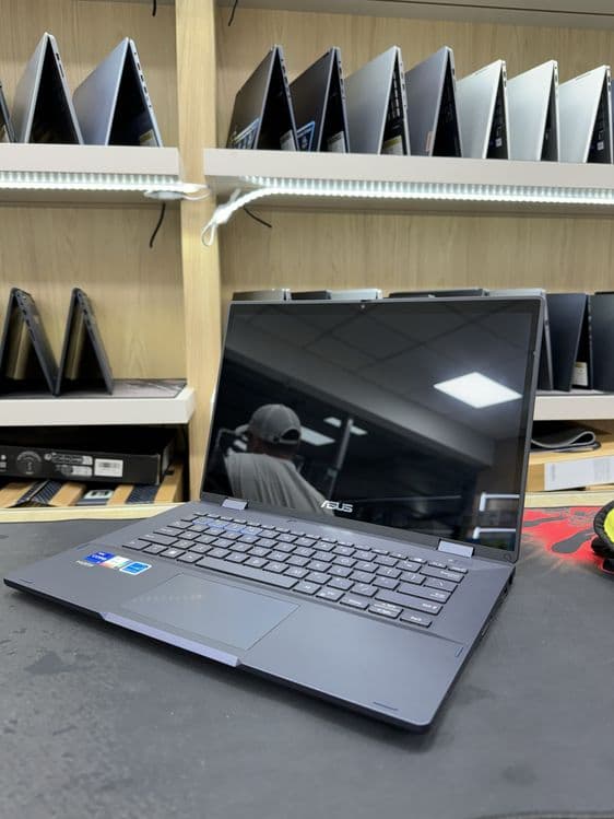 Asus Expertbook B3 Flip/i7-13/16/512/14” fhd ips — 1
