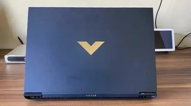 HP VICTUS 15 bolib tolasa boladi — 2