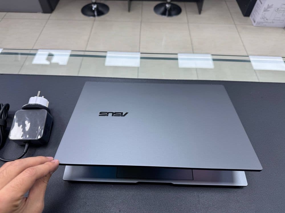 Asus zenbook ultra 5 30 sikl batareka — 3