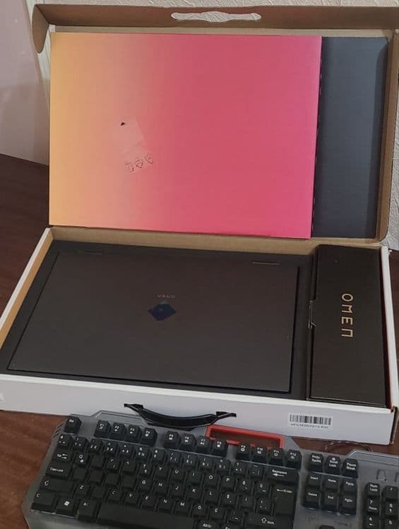 Hp Omen 16,1 16/512 — 2