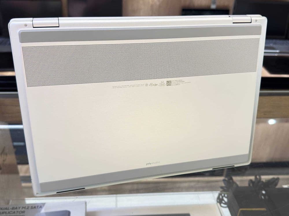 Hp OmniBook 7 Flip 16" 2.8K OLED tauch Ultra 7 256V RAM 16 Gb 8533 1TB — 7