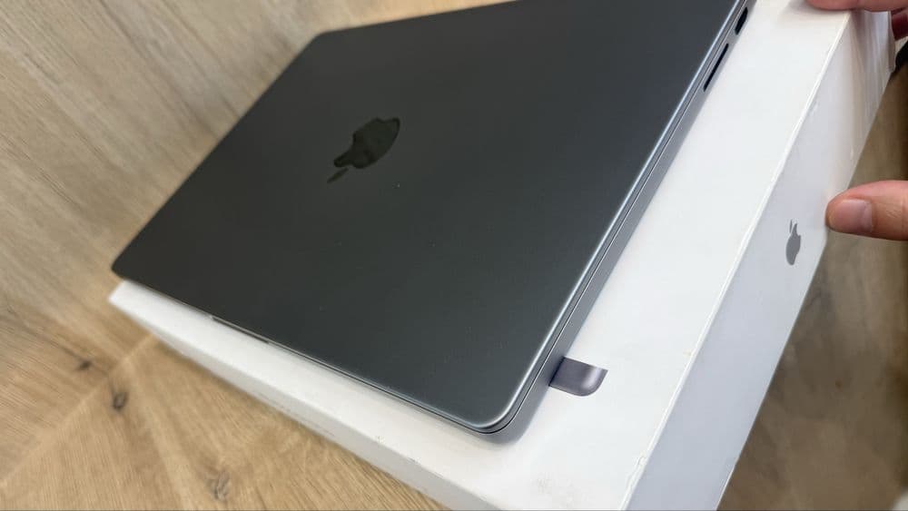 MacBook Pro M3 14-inch (8/512) – цвет Space Gray — 5