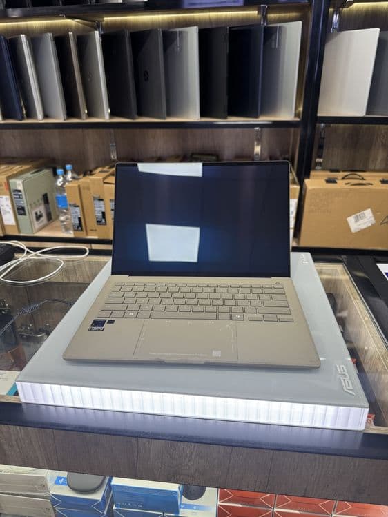 Asus Zenbook A14 UX3407QA WUXGA OLED Snapdragon X1 16GB LPDDR5X 512GB — 1