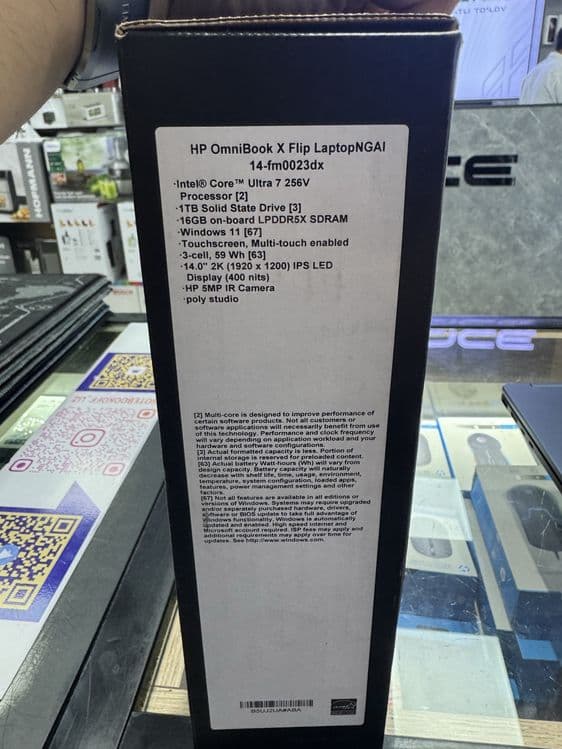 HP OmniBook X Flip 14" WUXGA Ultra 7-256V LPDDR5 16GB 1 TB Intel® Arc™ — 4