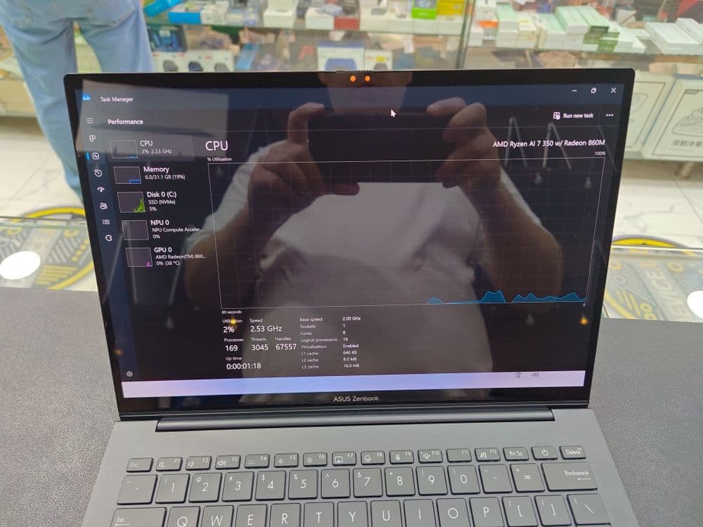 Asus Zenbook s14 — 3