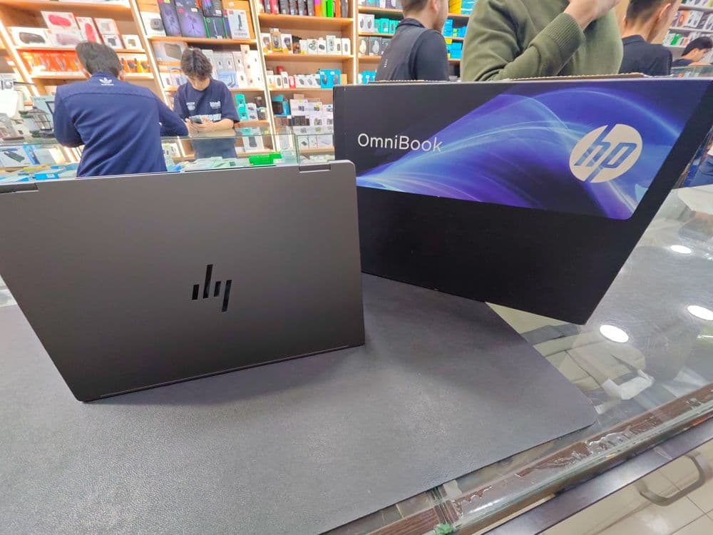 HP Omnibook X Flip — 1
