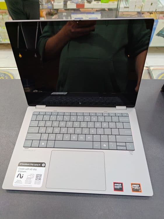 HP Omnibook X Flip — 2
