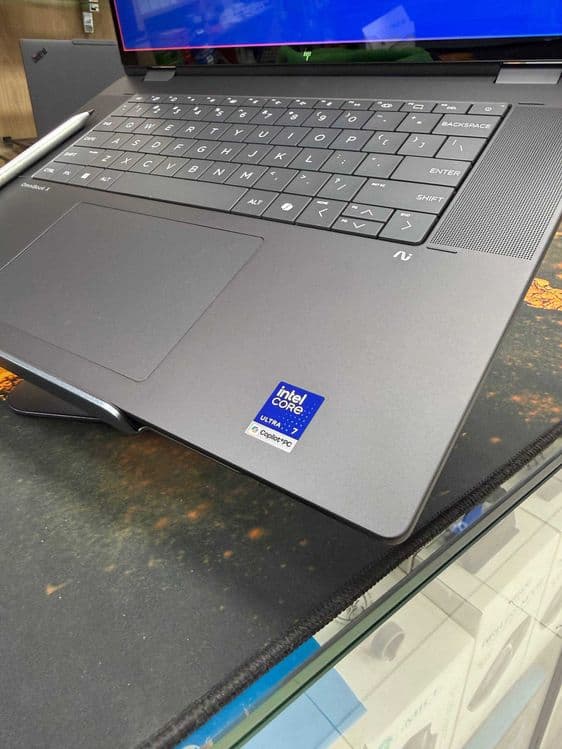 HP OmniBook X Flip Next Gen A — 2