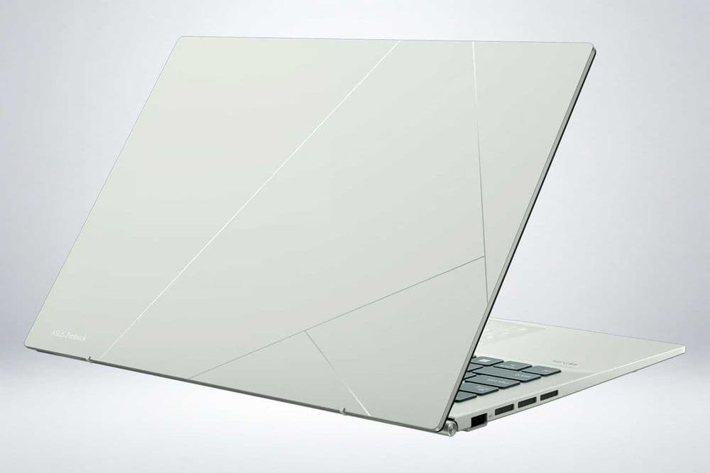 ASUS Zenbook 14 OLED/ Core i9 / 32GB / 1TB / 14' 2.5K OLED/ Windows 11 — 7