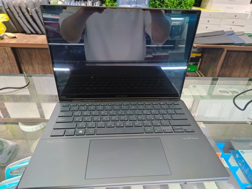 Asus Zenbook Duo — 2