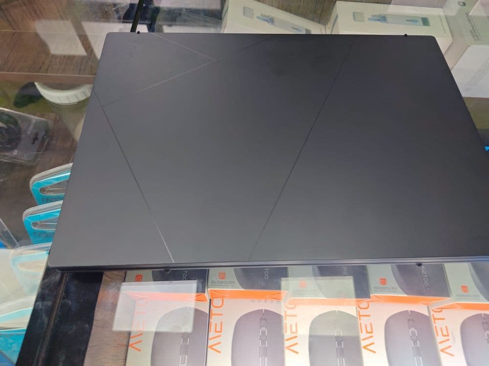 Asus Zenbook Duo — 3