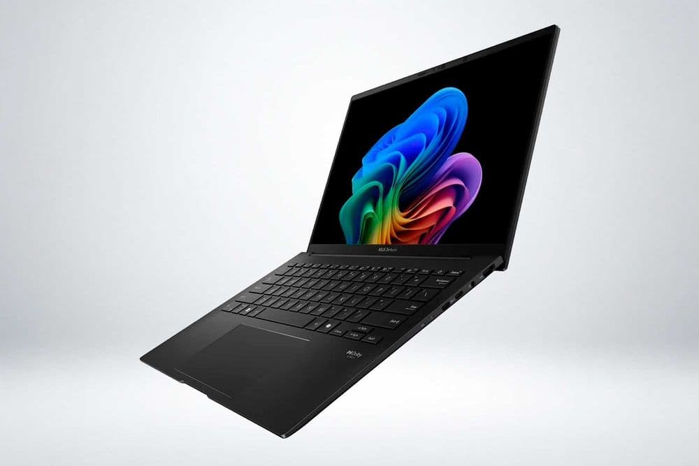 ASUS Zenbook 14 OLED / Ryzen AI 7 / 32GB / 1TB / 120Hz / Windows 11 — 7
