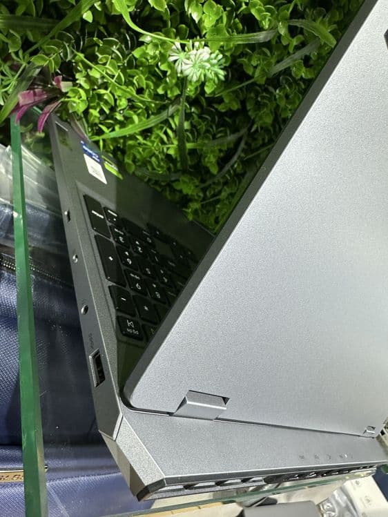 Lenovo LOQ 15IRX10 — 3