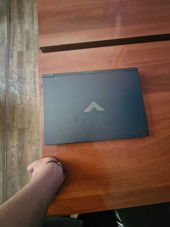 Victus by HP Gaming Laptop kuchli noutbuk sotiladi! Holati a'lo