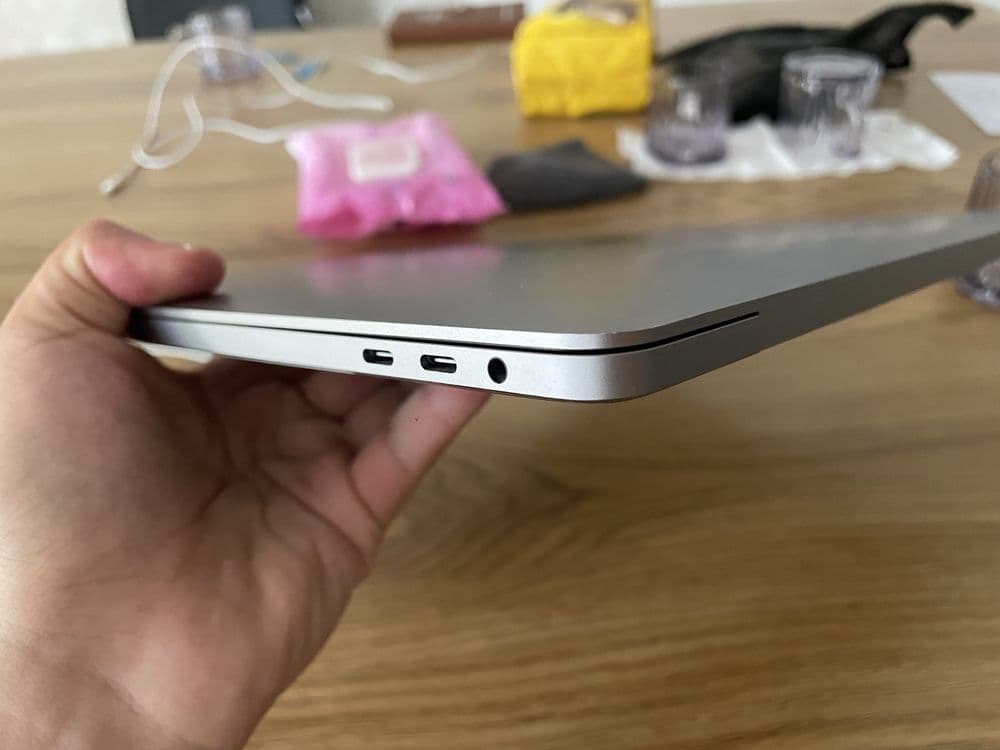 Macbook Pro 16” 2019 — 4