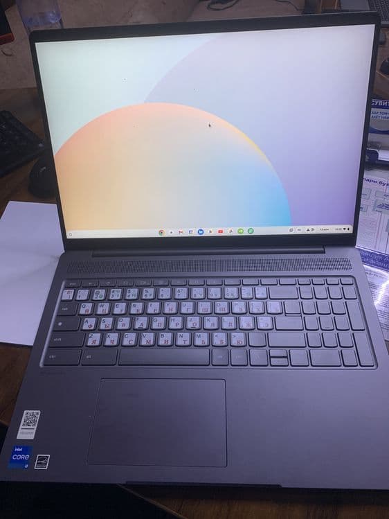 Chromebook, Lenovo gaming 16 core i3