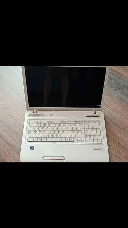 Ноутбук Toshiba SATELLITE L775-A1W (17 дюйм экран, Intel Core i5 2.5 Г — 3