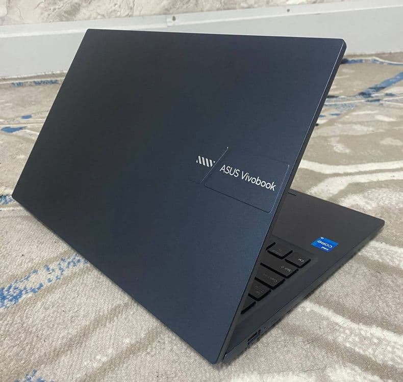 Yangi Asus Vivobook — 2