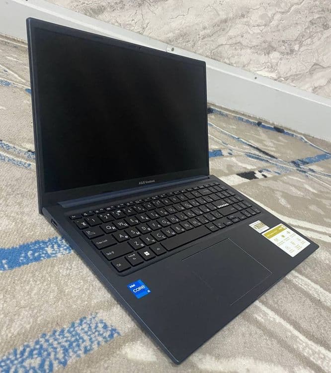 Yangi Asus Vivobook — 4