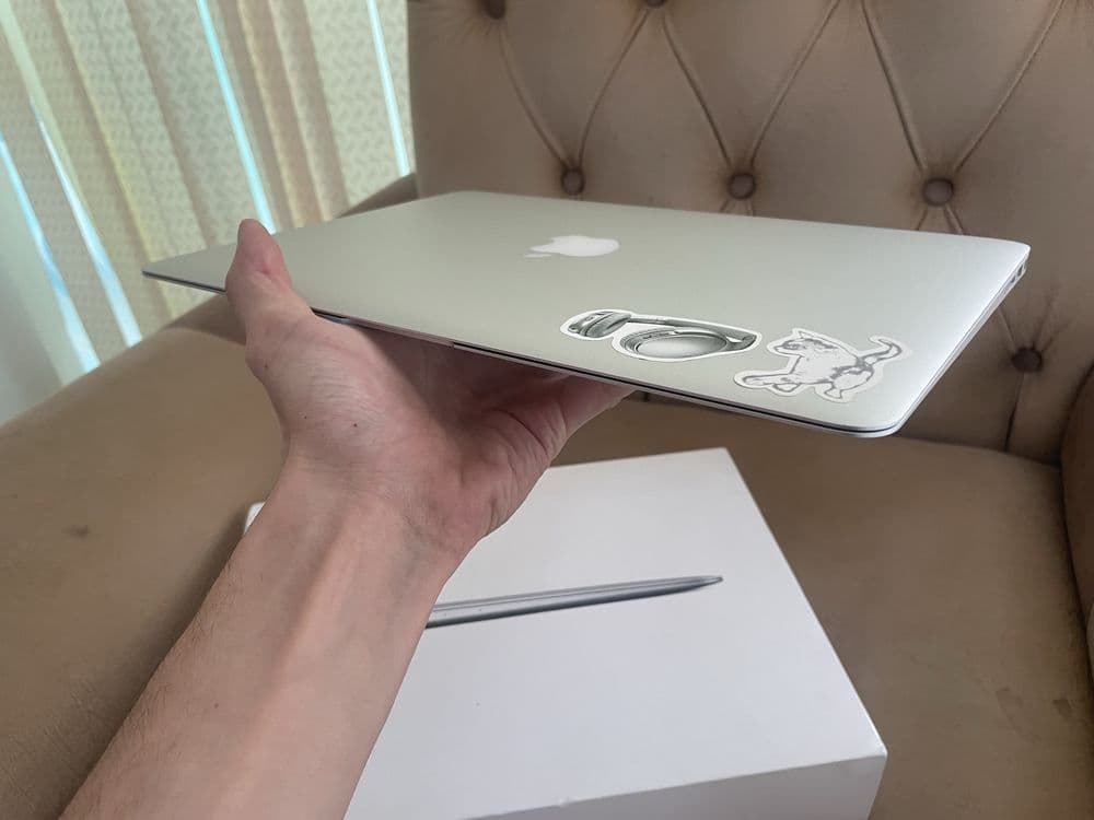macbook air 13 inch — 7