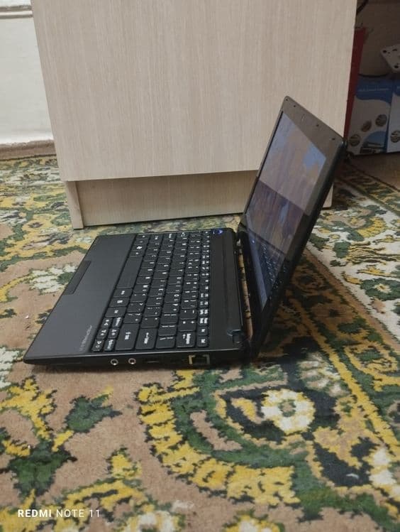 Netbook sotiladi Amerikadan olib kelingan holati ideal — 2