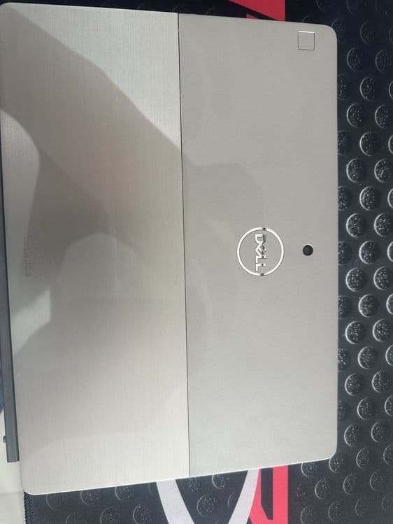 Dell K18M i7 8th 16/256 Touch 360
