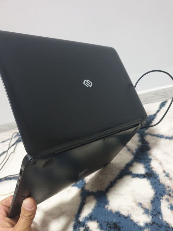 Netbook sotladi holati yaxshi — 2