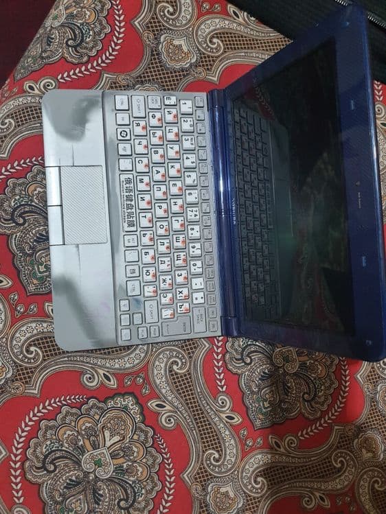Netbook Toshiba sostoyanie xoroshee — 2
