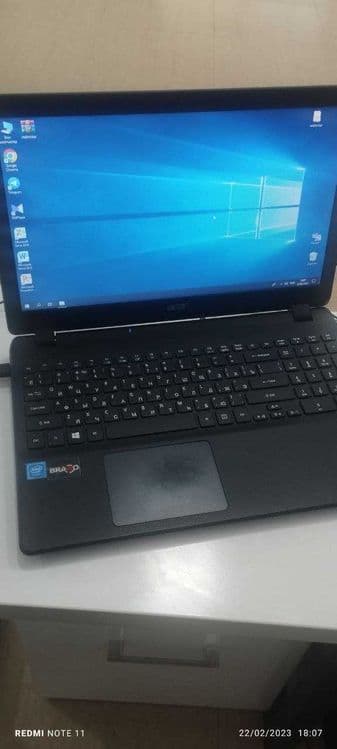 Noutbuk Acer sotiladi operatifka 8 xotira 512 — 4