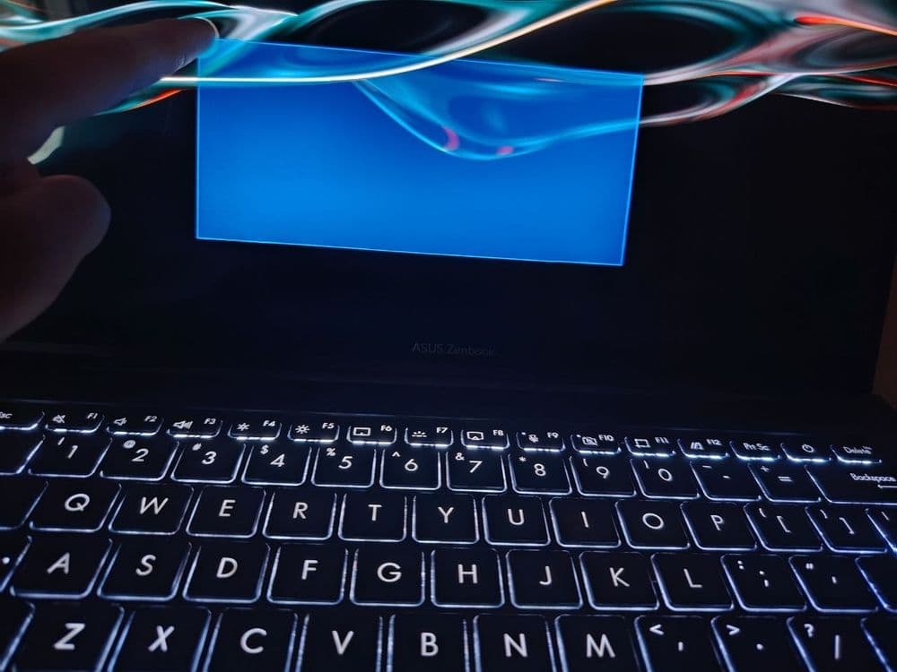 ASUS Zenbook 14X OLED (Ideal holatda)—120Hz/i5-13th Gen H/Touchscreen — 3