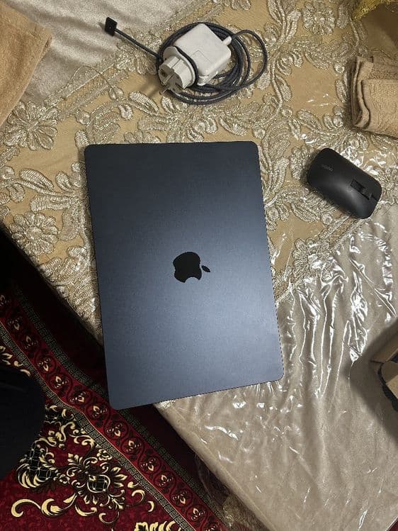 Macbook Air M2 2022 — 3