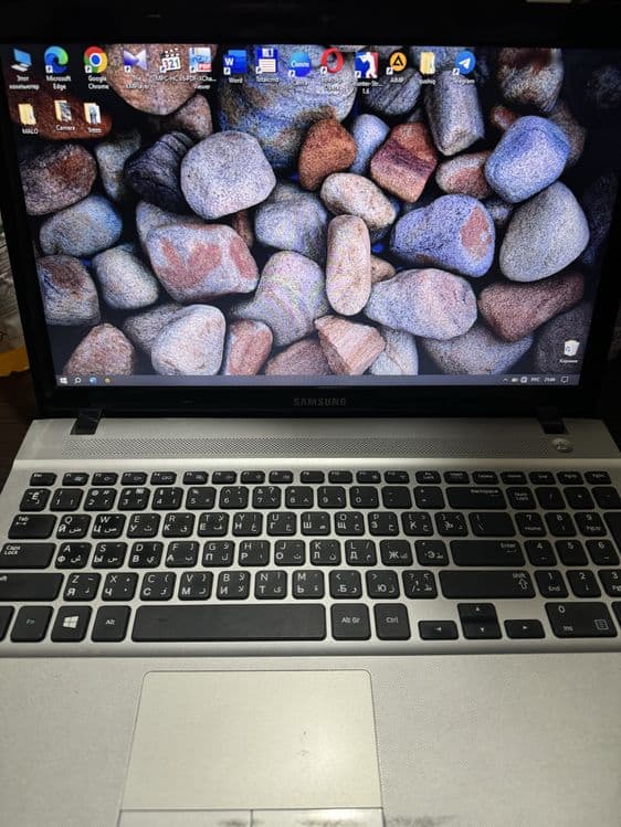 Samsung notebook — 1