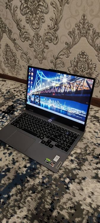 Noutbuk Lenovo LQQ — 1