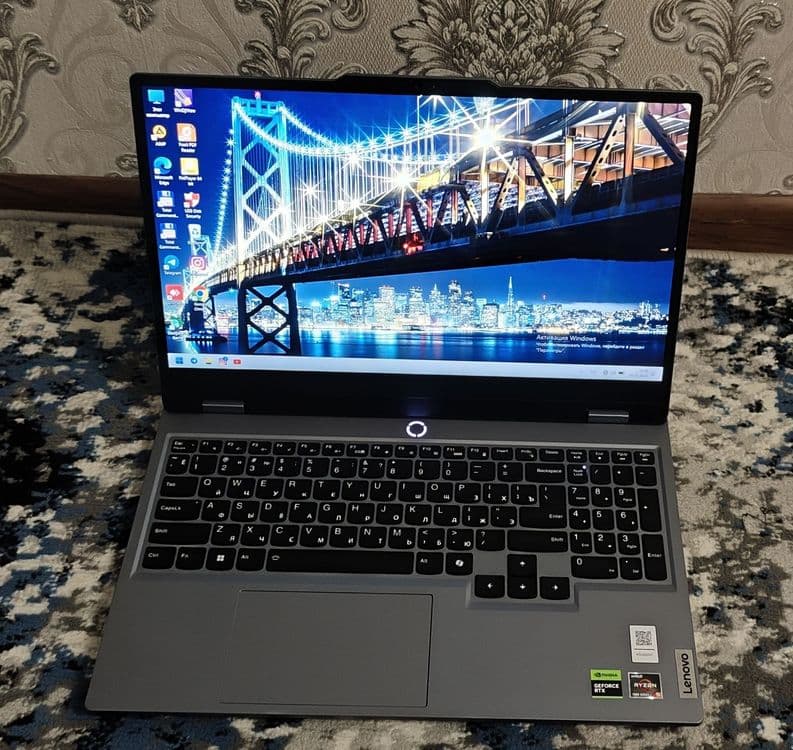 Noutbuk Lenovo LQQ — 2