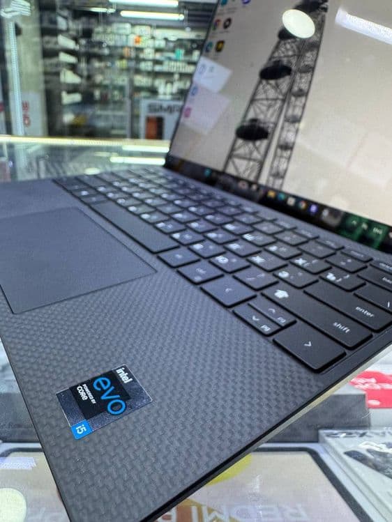 Netbook DELL XPS — 3