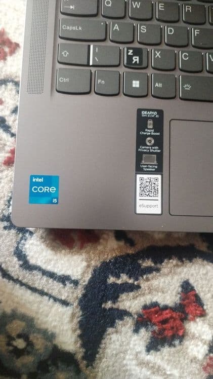Noutbook sotiladi. Yangi. Lenovo. — 2