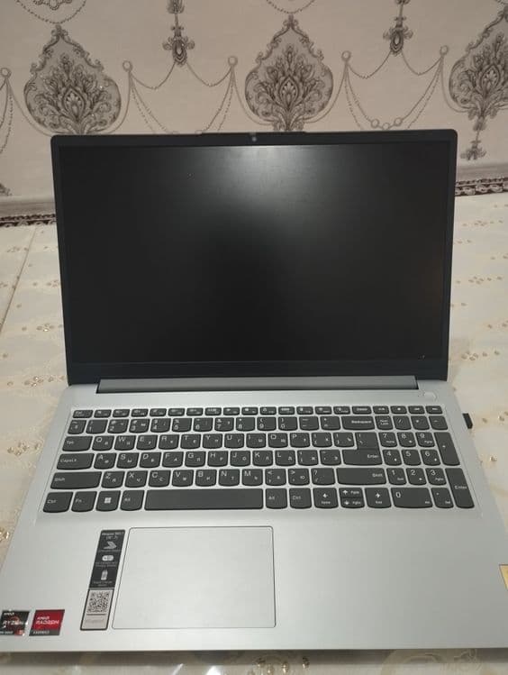 Nootbook Lenova (9 oy ishlatilgan) — 1