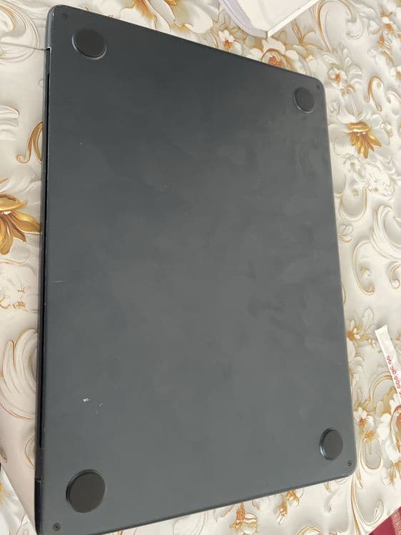 Macbook air m2 2022 — 3