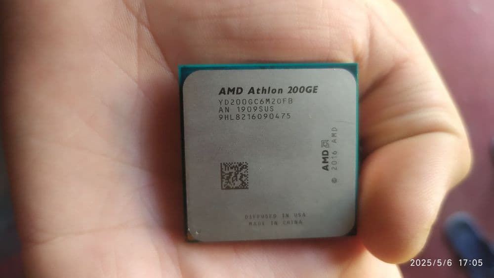 Protsessor AMD ATHLON  200GE
Model: AMD Athlon 200GE
Yadro/Thread: 2 — 3