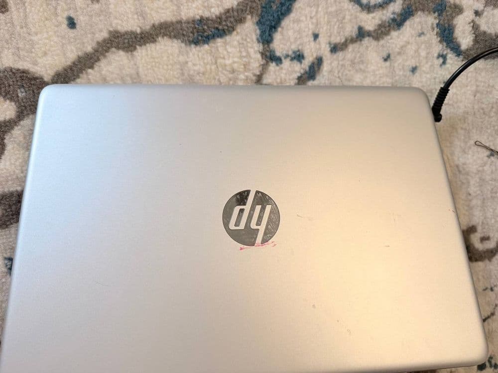 Notebook hp satiladi — 2