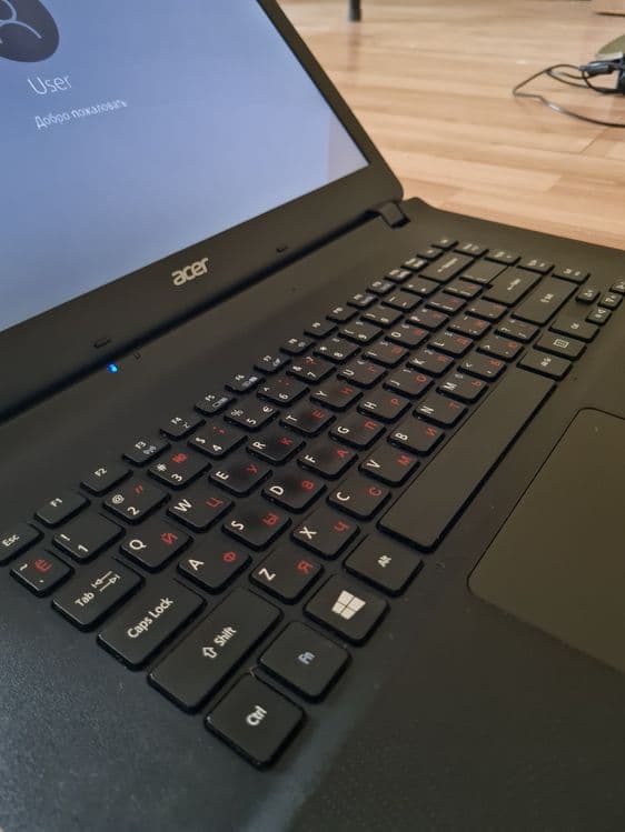 Acer noutbuk 8/256 srochni sotiladi — 2