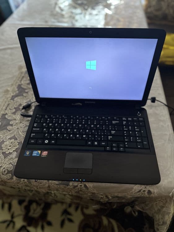 Samsung nootbook — 1