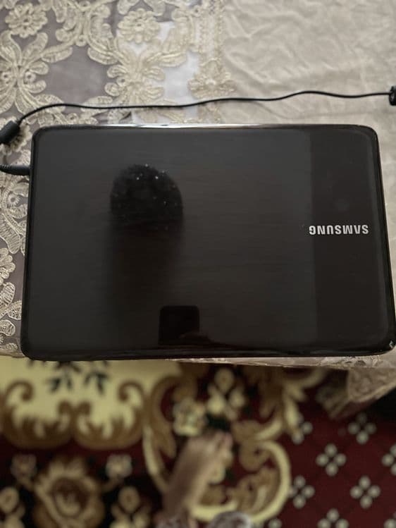 Samsung nootbook — 2