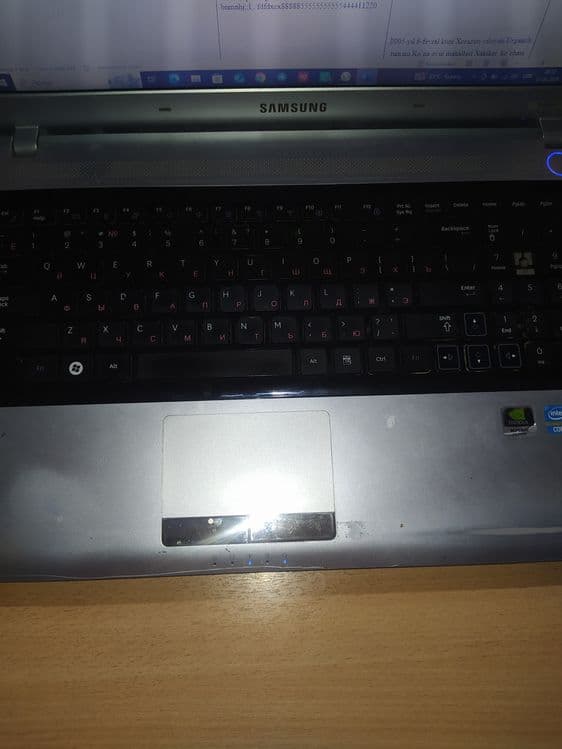 Notebook sotiladi 12/447 gb ssd — 5