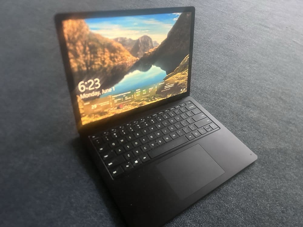 Noutbuk Microsoft Surface 3 — 2